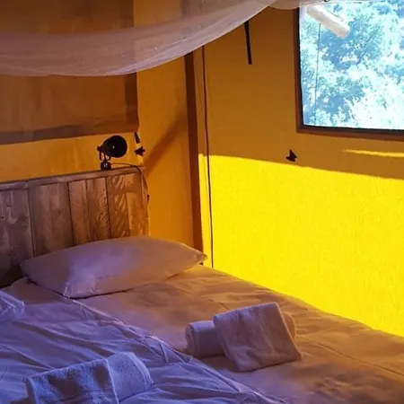 Safaritent Glamping Mar Y Sierrra אוהל מפואר